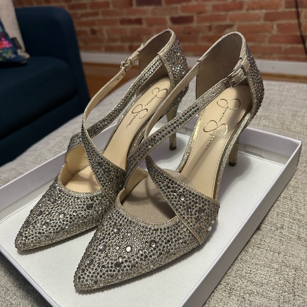 Like New- Champagne Jessica Simpson Women's Accile Pump